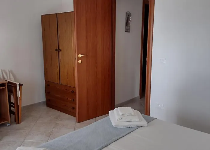 Gardenia House Tatil Evi Orosei